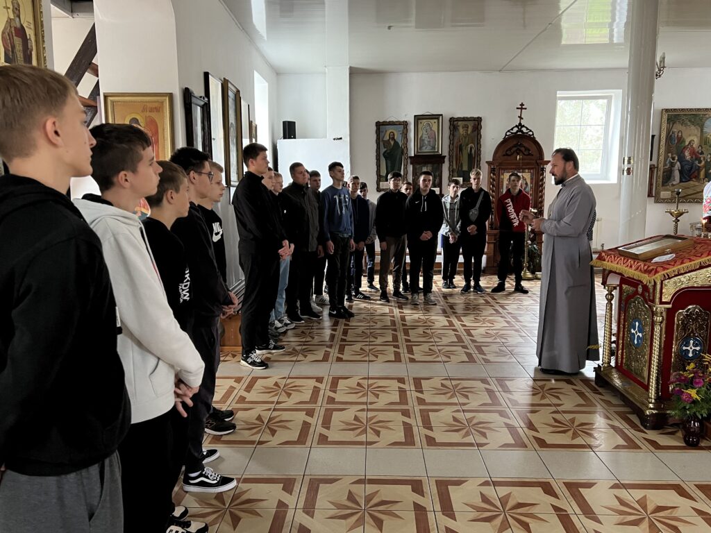 Студенты Ивьевского колледжа посетили храм Гавриила Белостокского